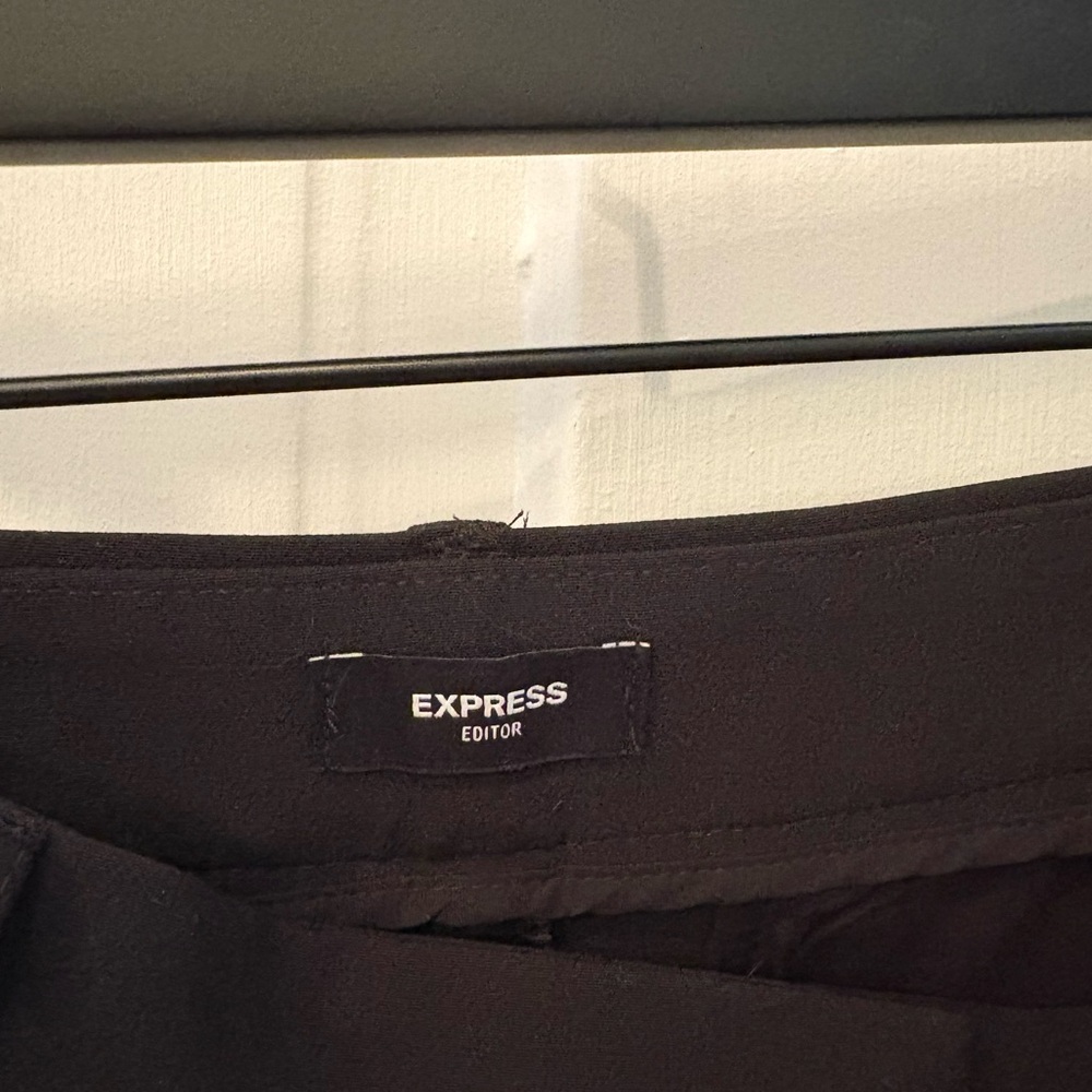 Express Editor Mid Rise Relaxed Trouser NWT - Picture 9 of 9
